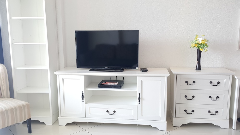Vtsix Condo Rentals at View Talay 6 Pattaya 47/71