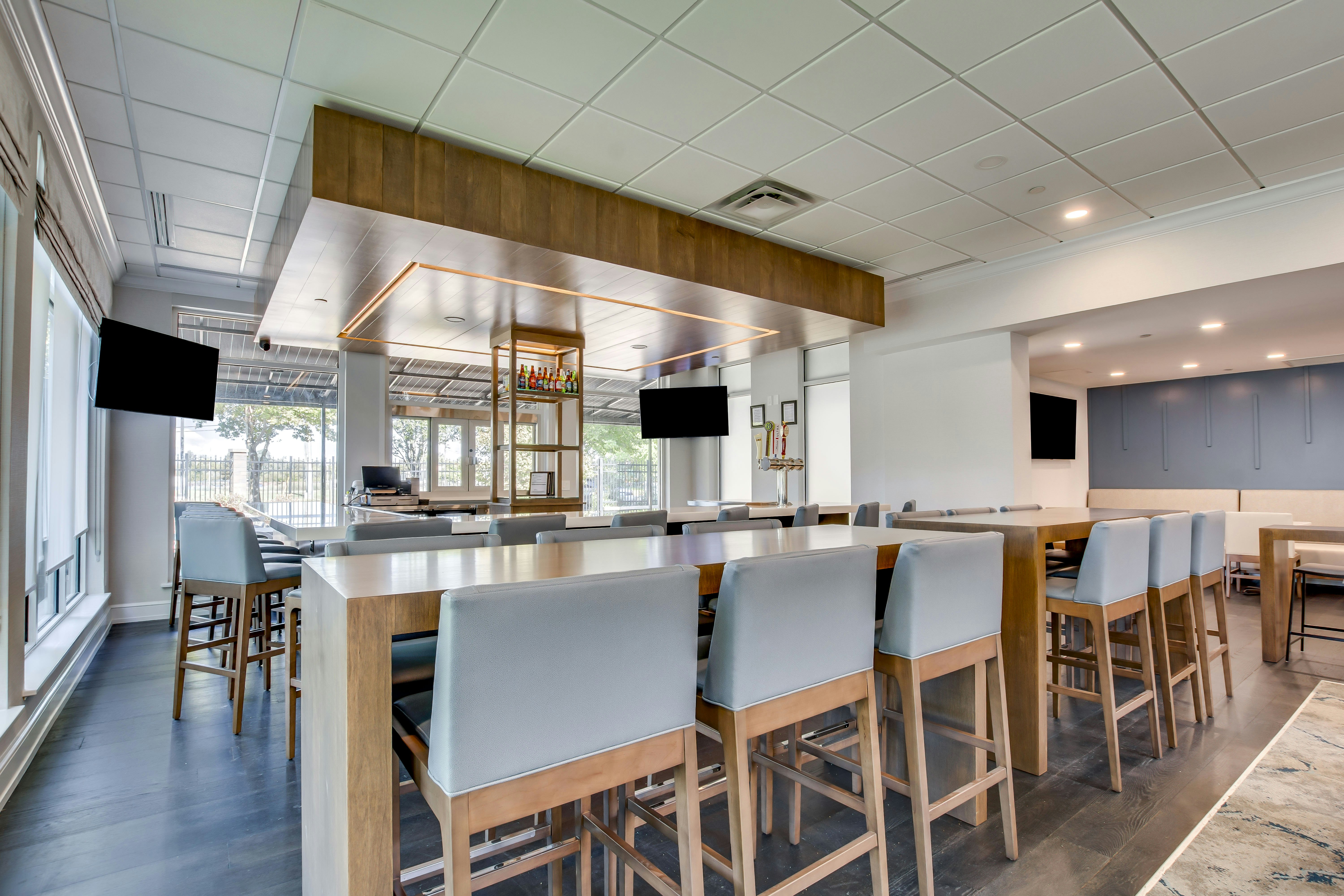 Hilton Garden Inn Louisville Airport 55/69