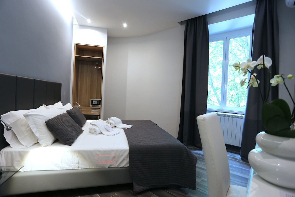 B&B Home 77 19/63