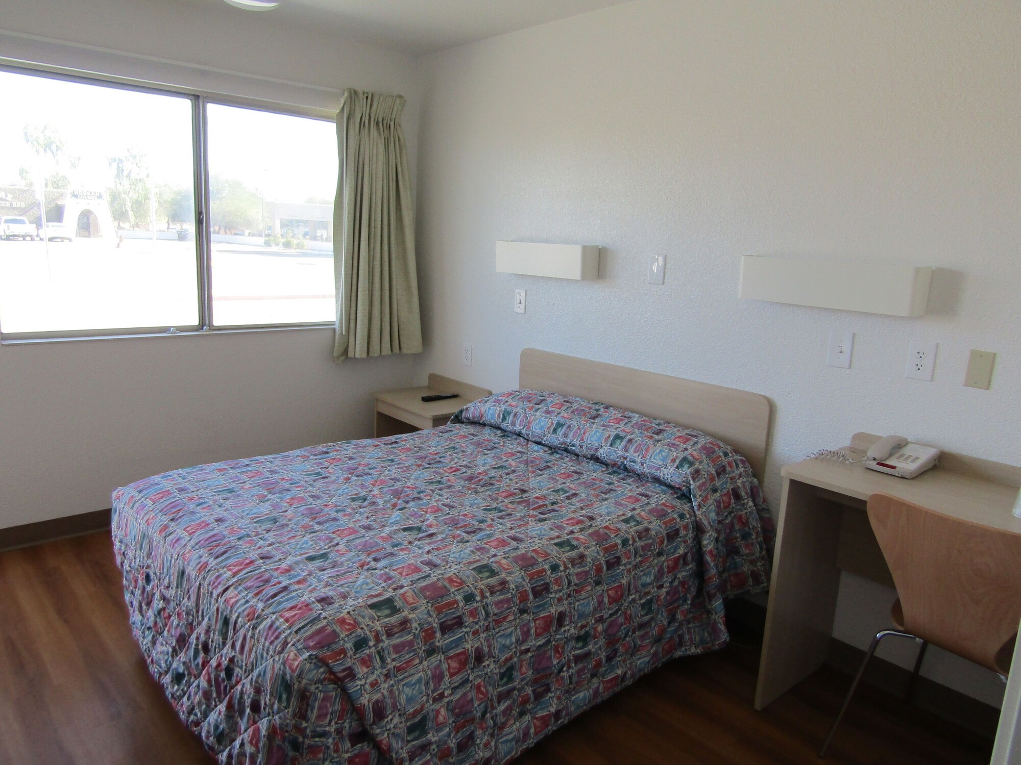 Senior, Double Bed, City View