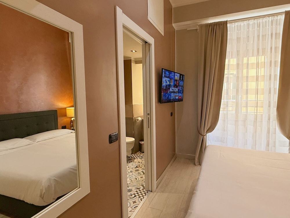 Romano, Comfort, Queen Bed، Fabio Massimo Guest House 3/8