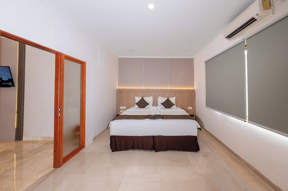 Family Suite, 2 King Beds, 2 Bunk Beds