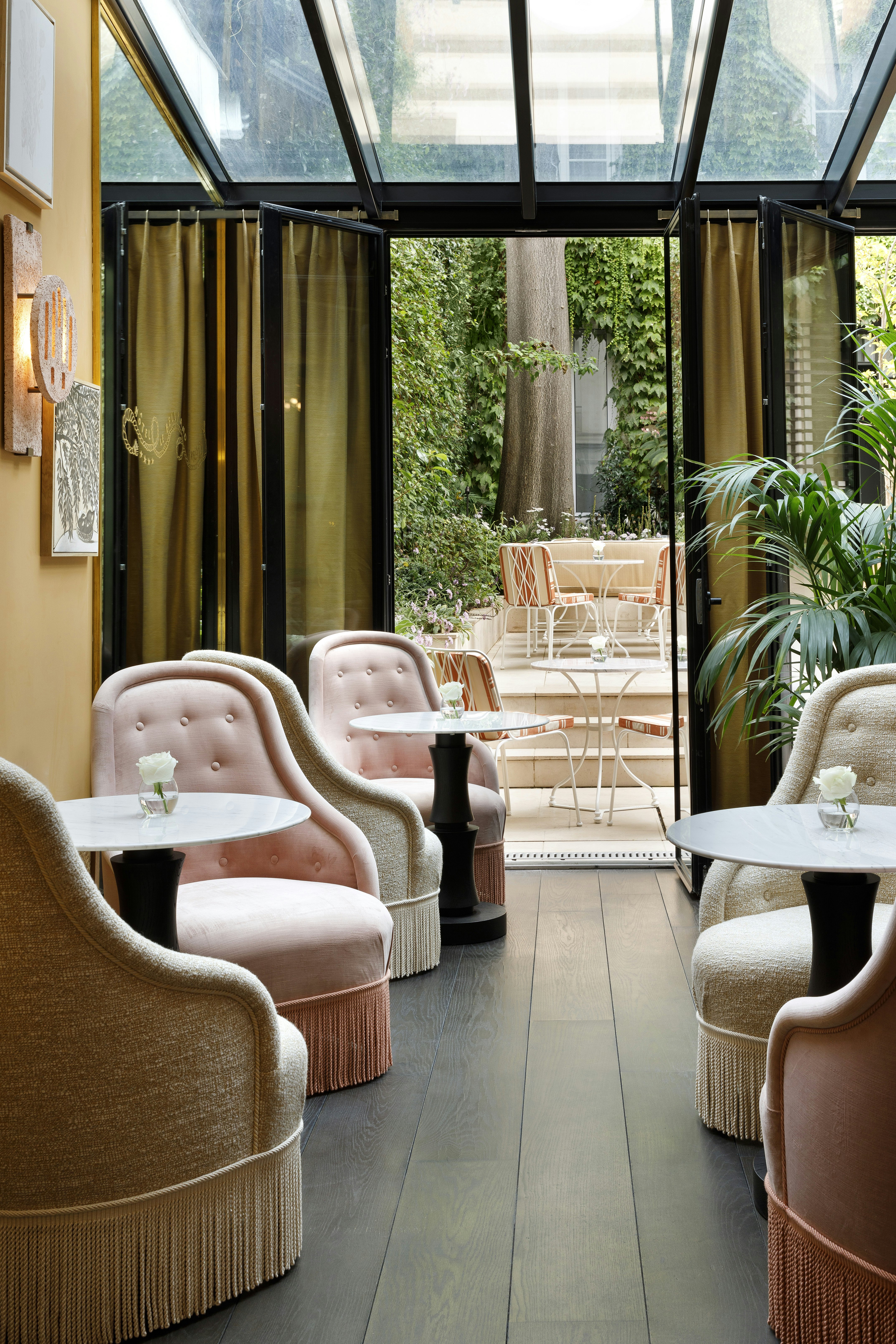 Le Belgrand Hotel Paris Champs Elysees, Tapestry Collection by Hilton 8/20