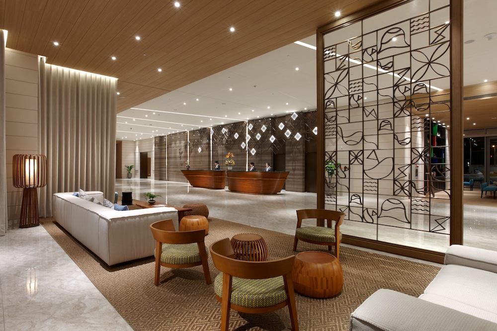 Discovery Hotel 43/65