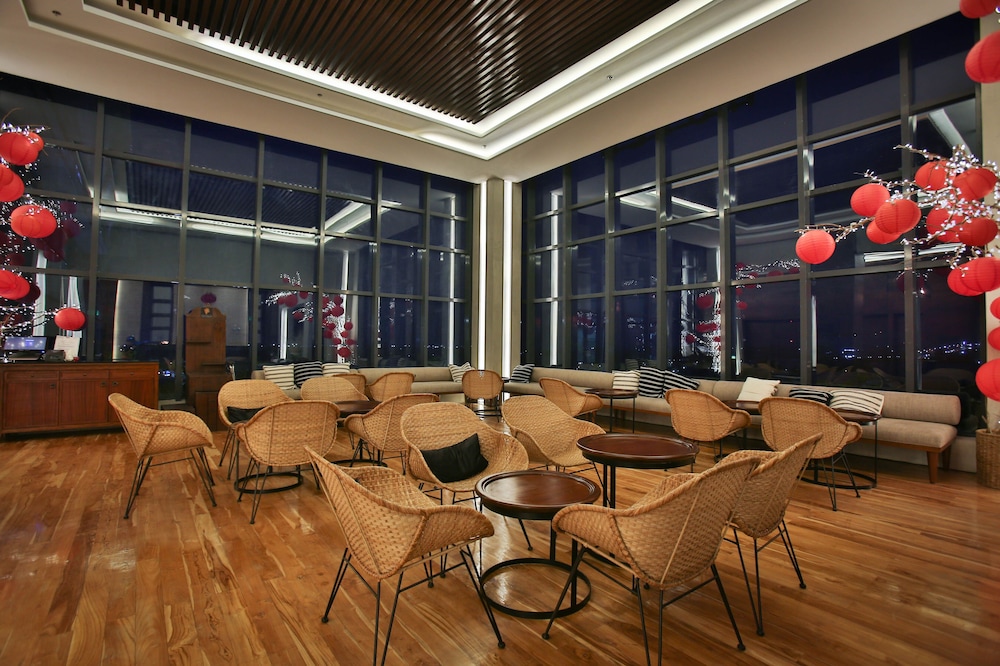 Maayo Hotel 23/37
