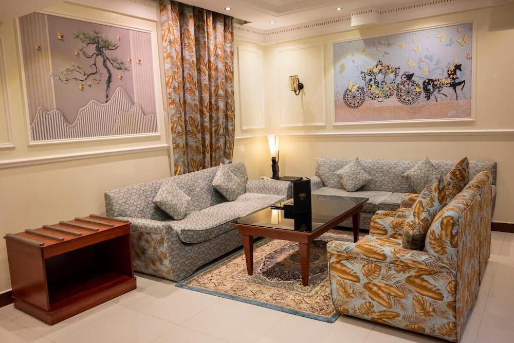 فندق ميرال كراون(Meral Crown Hotel) 39/62