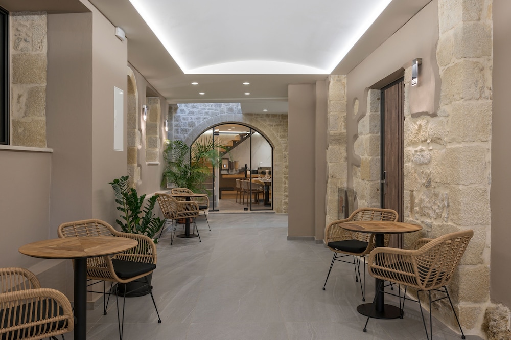 Casa D Irene Deluxe Hotel 37/50
