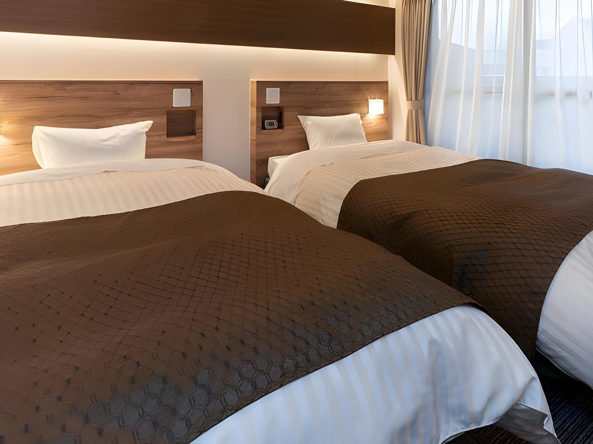 غرفة بريميوم بسريرين منفصلين