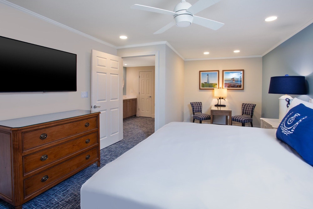 1 Bedroom, Summer, Suite, King Bed