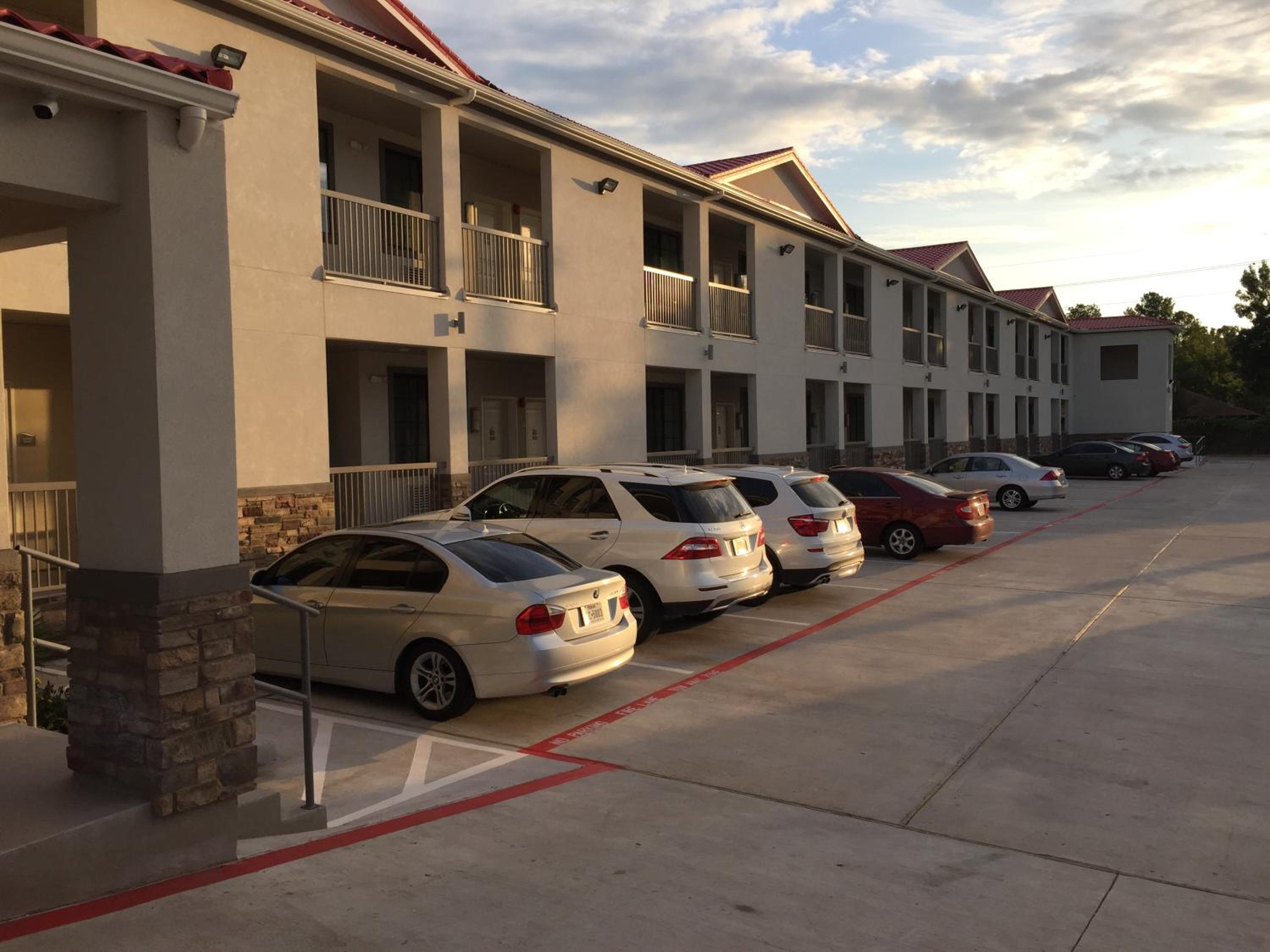 Scottish Inn And Suites 42/53