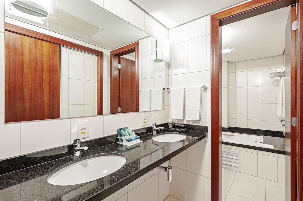 Firenze Business Hotel (ex Slaviero Essential Palhoca Viacatarina) 15/63
