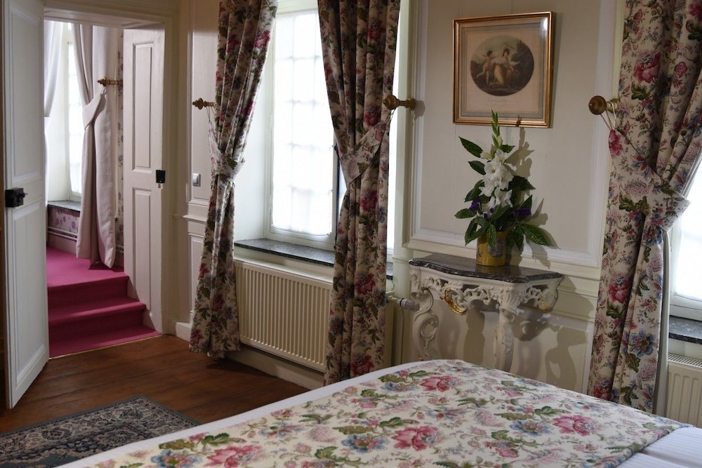 HOTEL DE WARENGHIEN 22/27