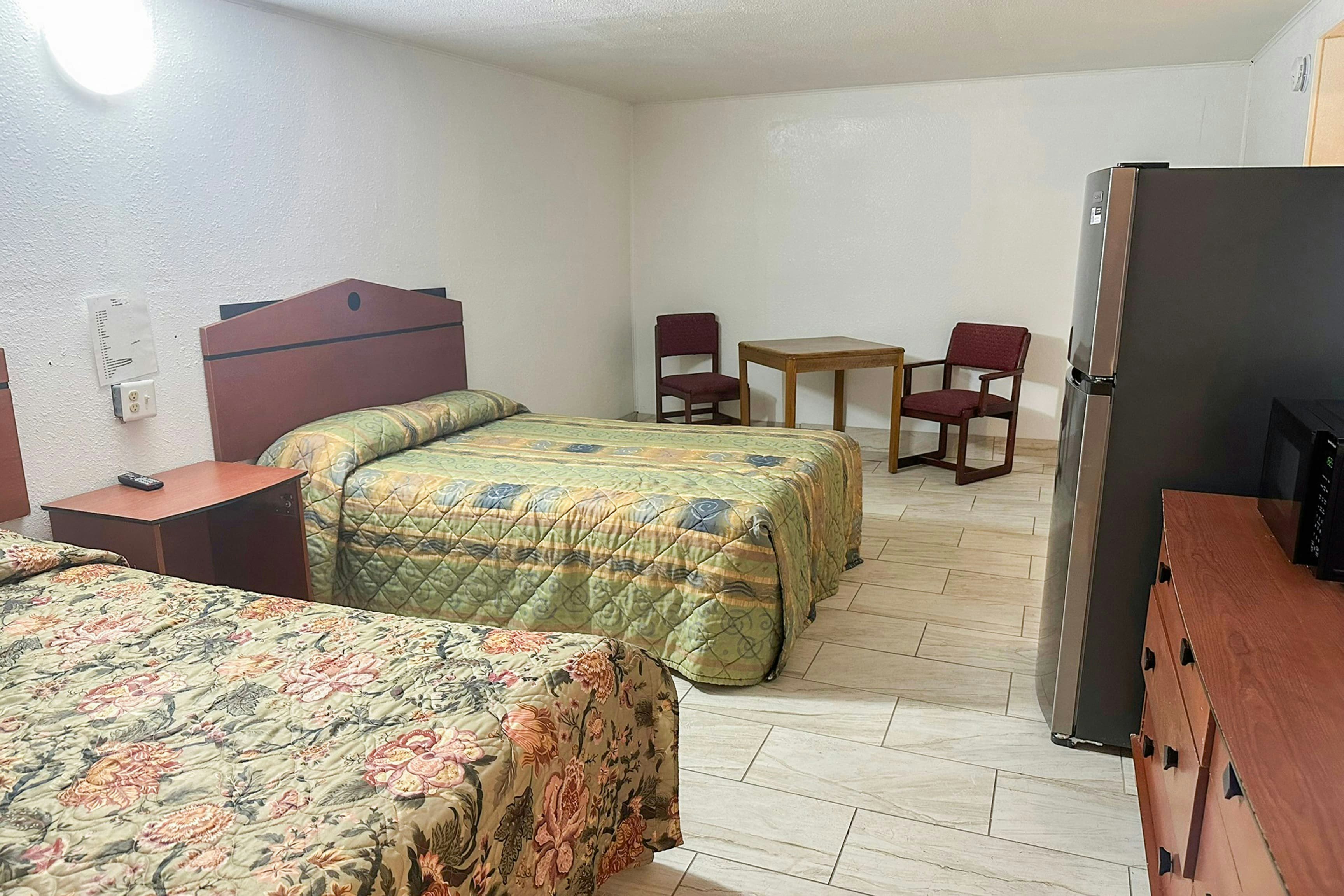 Shamrock Kings Inn By OYO Marked Tree I-555 8/20