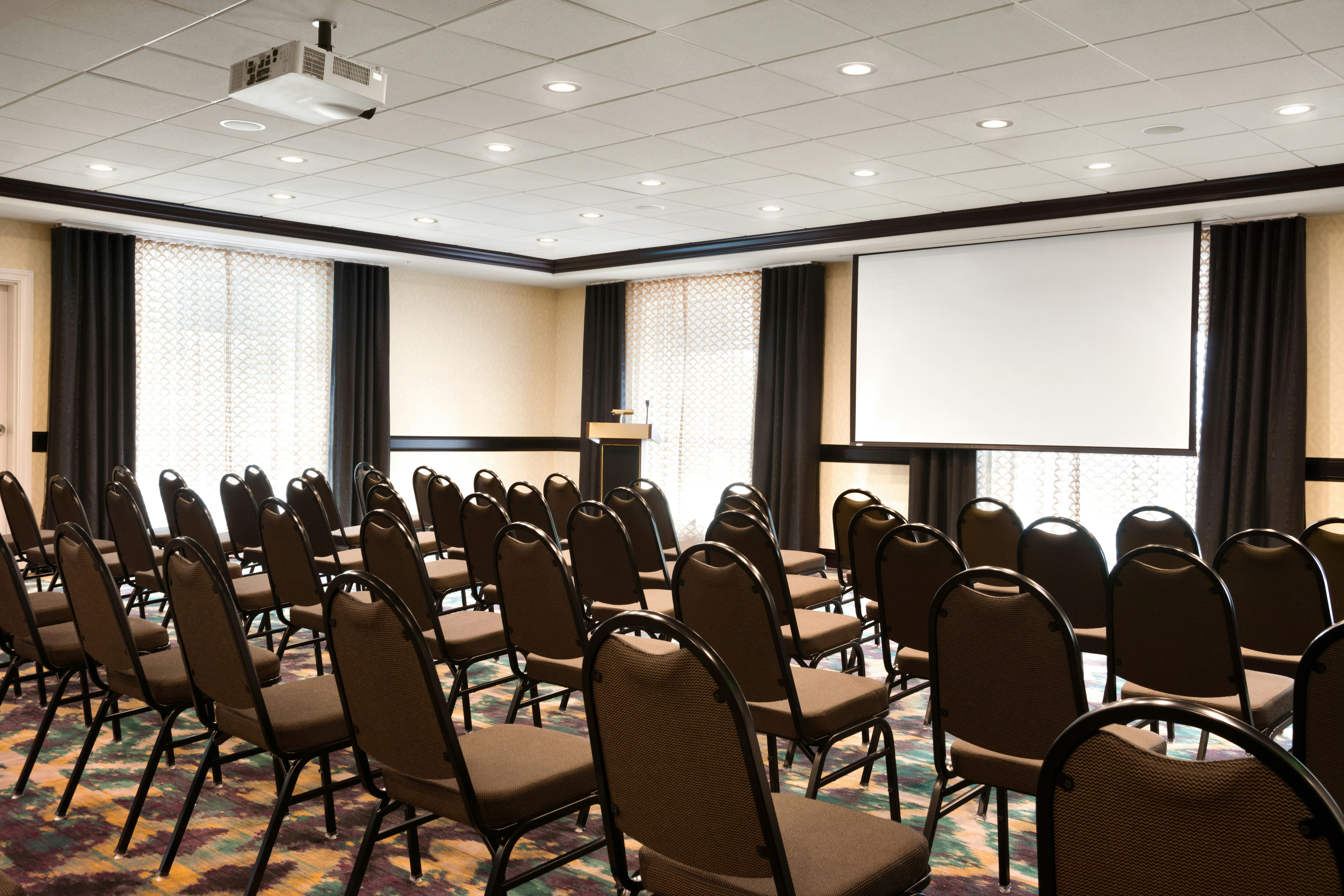 Doubletree By Hilton Charleston Mount Pleasant 17/22