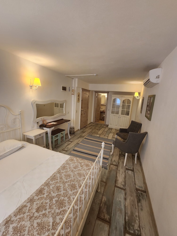 Tarcin Alacati Otel - Adults Only 25/48