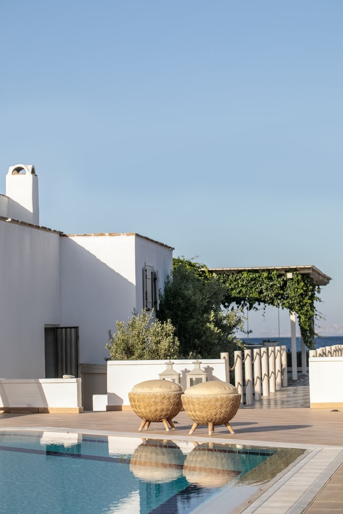 Ostria Inn 27/50