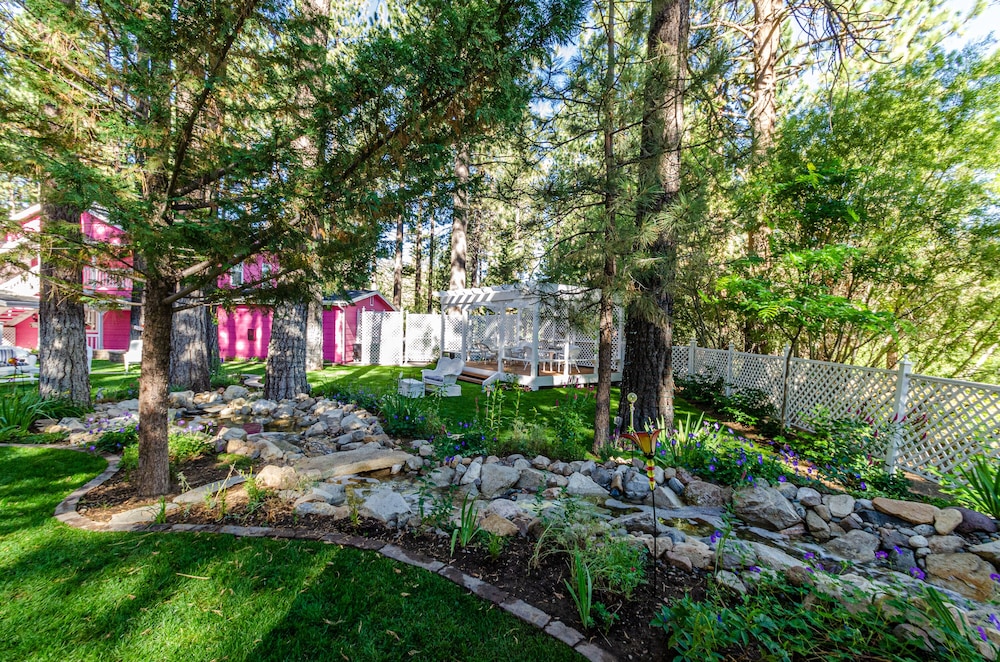 Apples Bed Breakfast 61/71