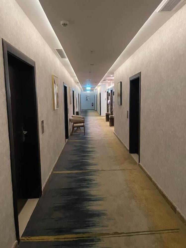 Skoop Hotel Jeddah 69/79