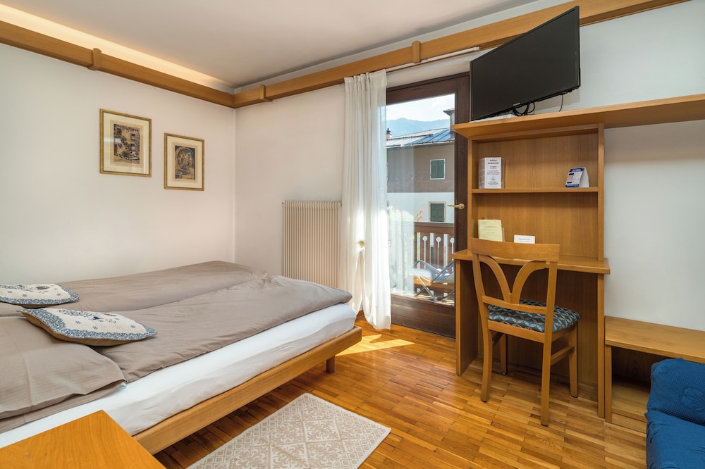 Hotel Wanda 12/72