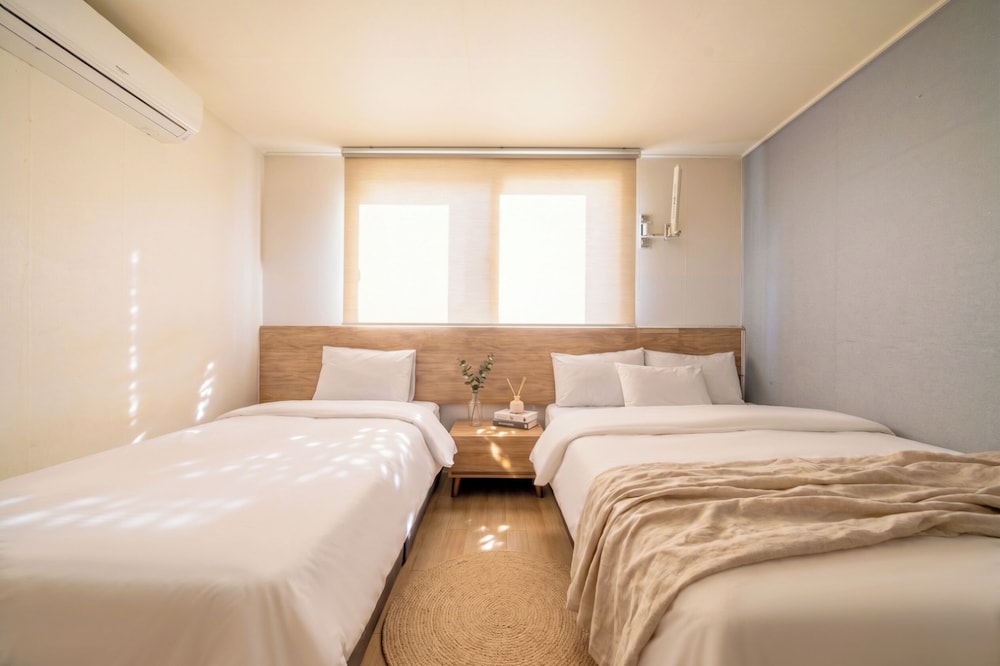 Malu Hotel 15/72