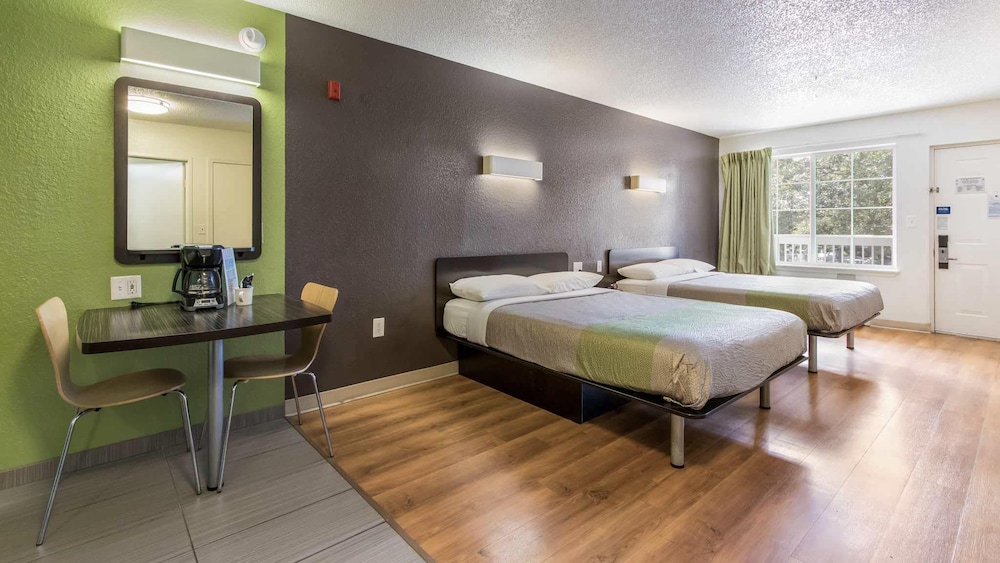 Studio 6 Extended Stay - Coral Springs, FL - Fort Lauderdale 32/60