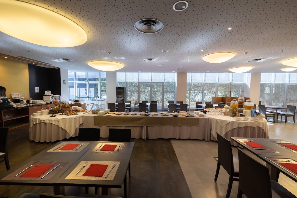 Hotel Ciudad de Ponferrada 57/72