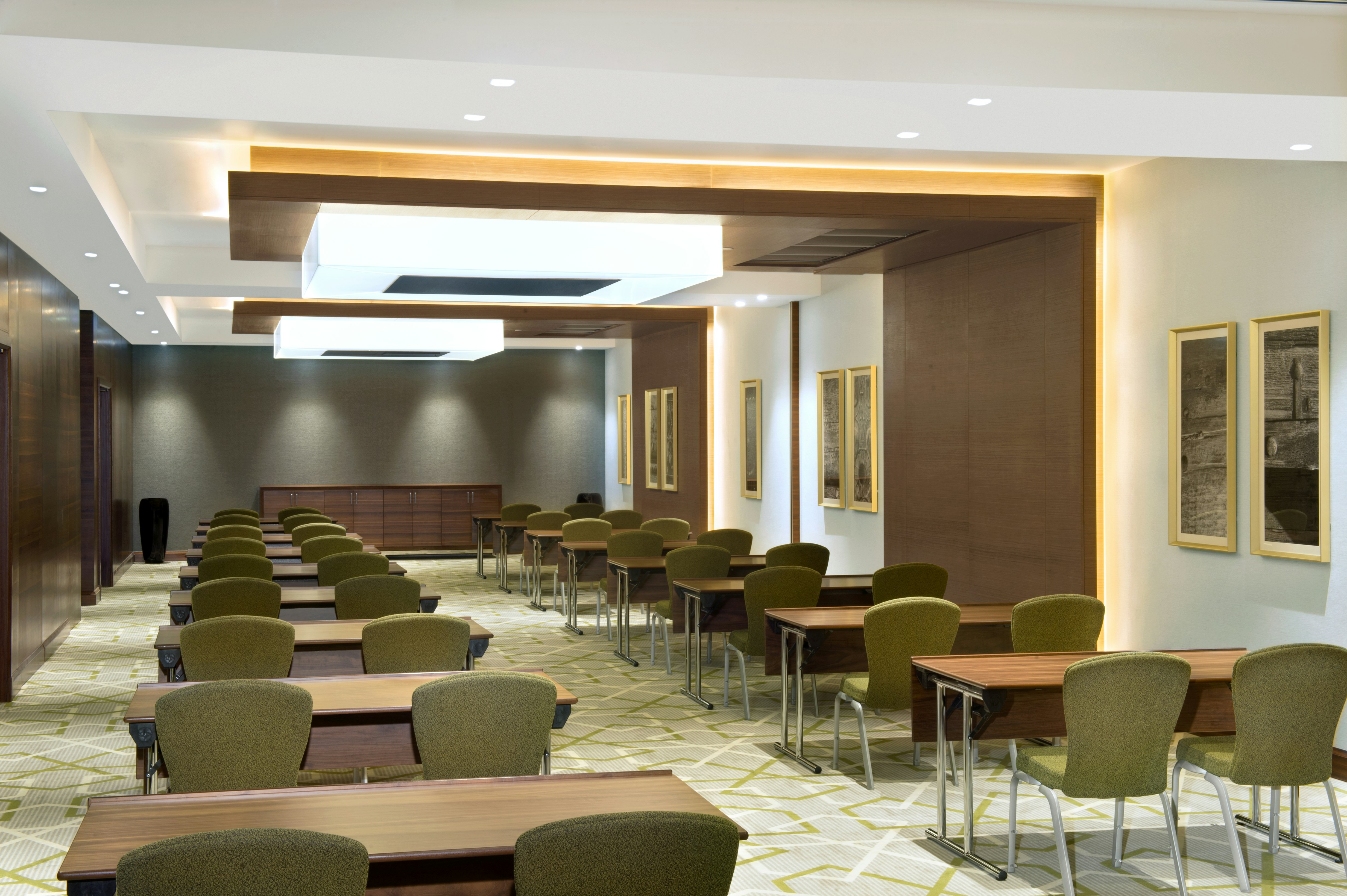 Hilton Garden Inn Dubai Deira 39/41