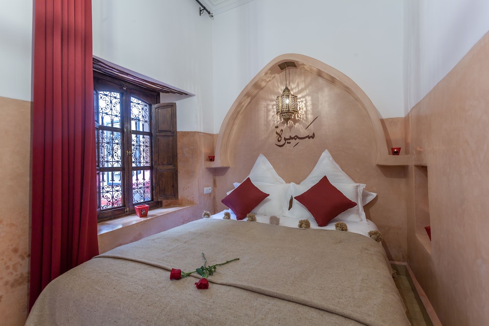 SUPERIOR, DOUBLE BED, PRIVATE BATHROOM