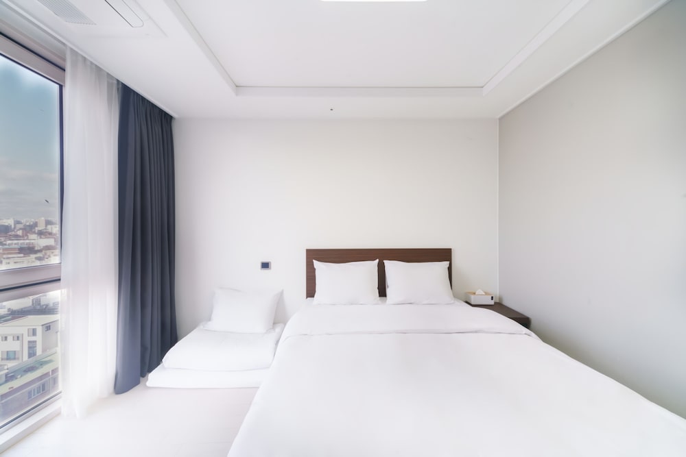 The Venezia Suite Hotel 9/45