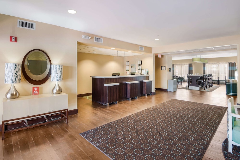 Quality Inn & Suites Quincy - Downtown 9/45