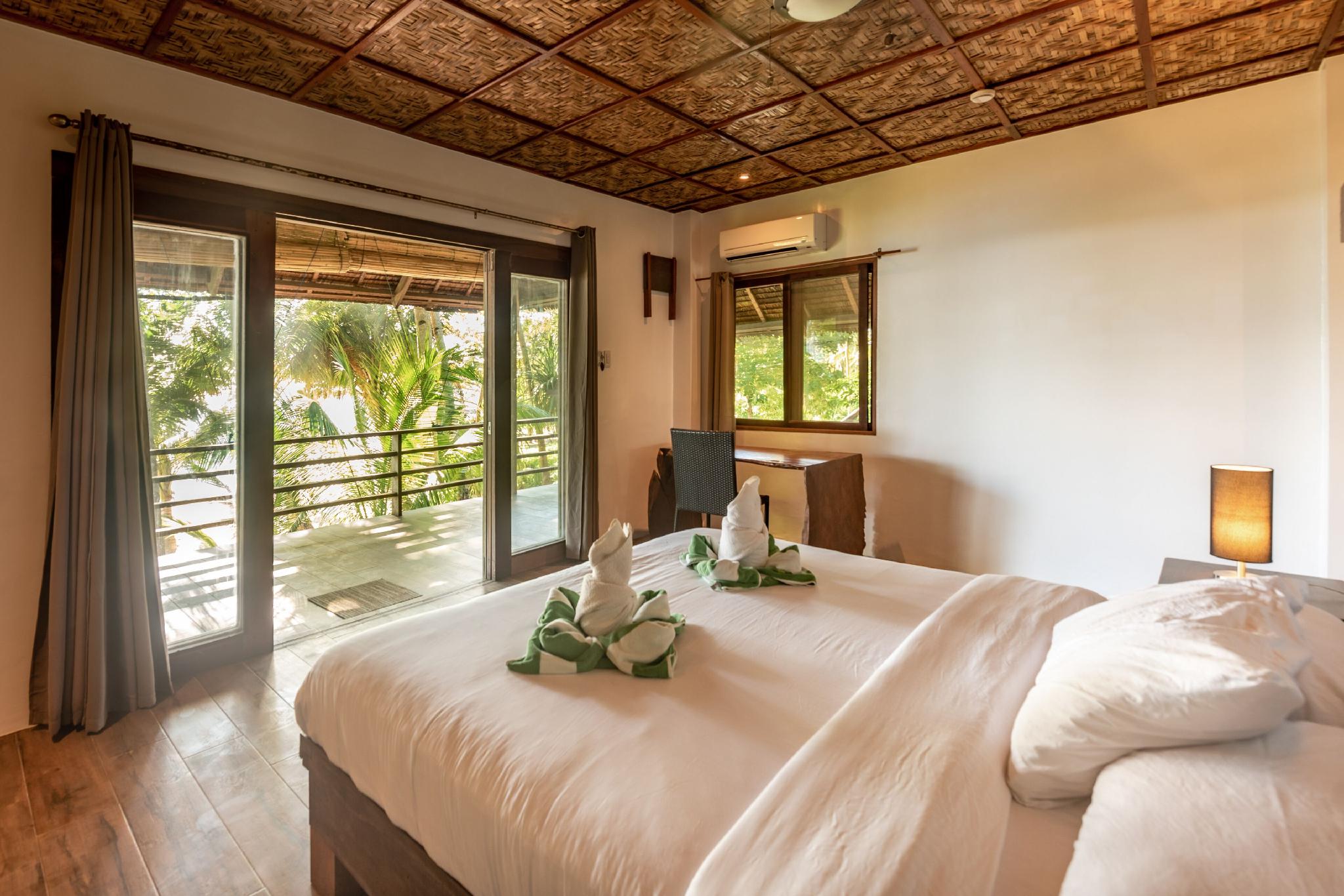 Bungalow, 2 Double Beds, Beach Front