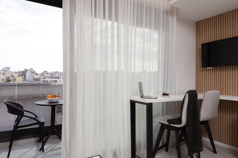 LUX&EASY Acropolis Suites 42/50