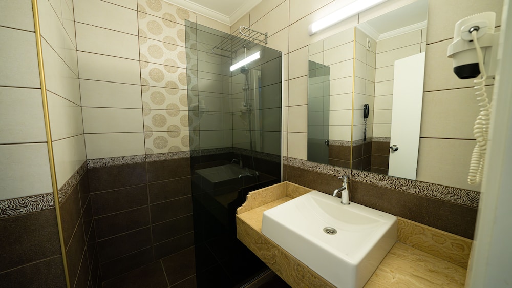 Verde Hotel Adult Only +16 24/24