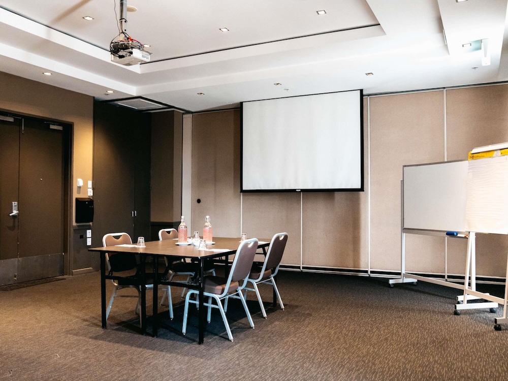 Mercure Sydney Parramatta 39/50