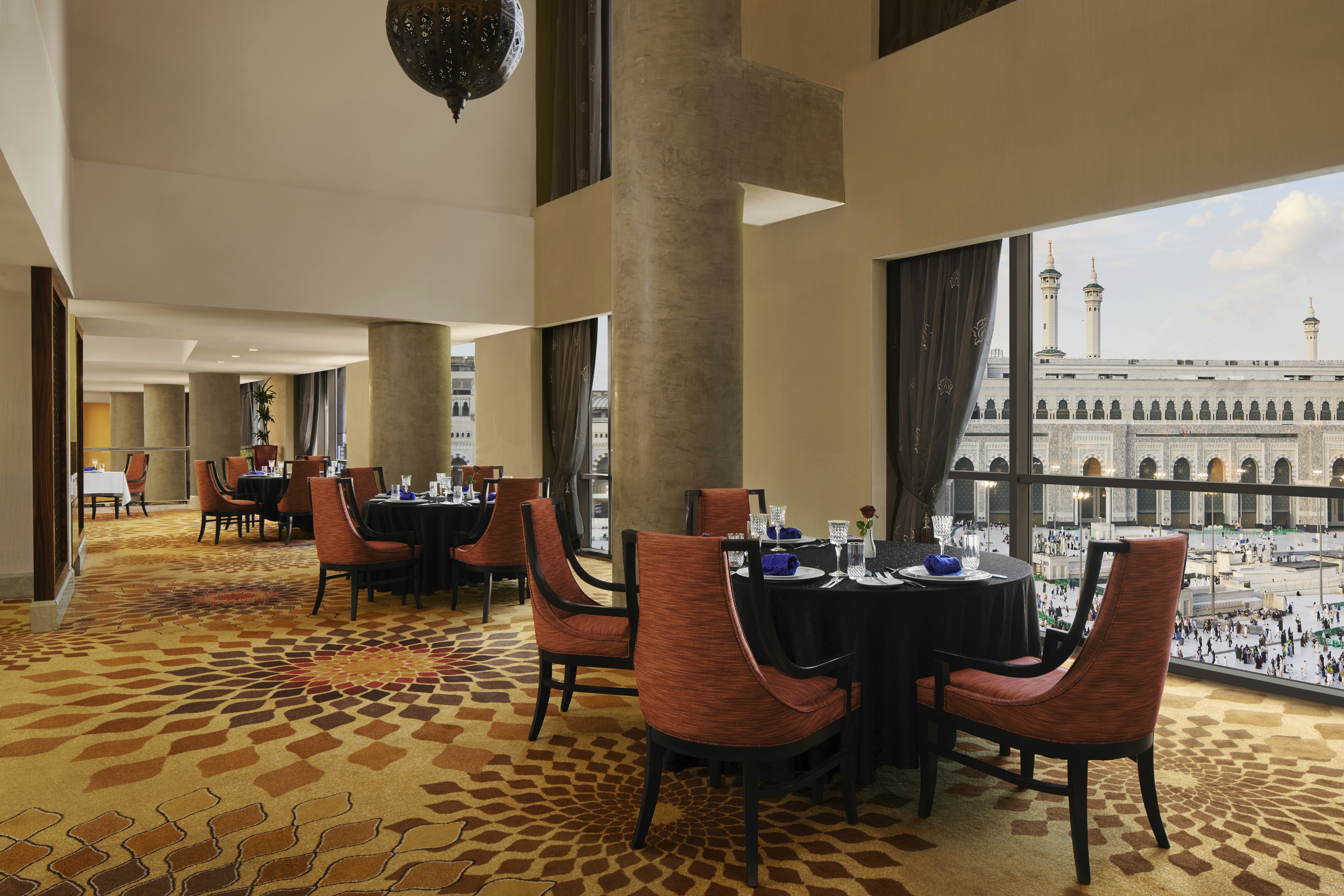 أجنحة هيلتون مكة(Hilton Suites Jabal Omar Makkah) 33/35