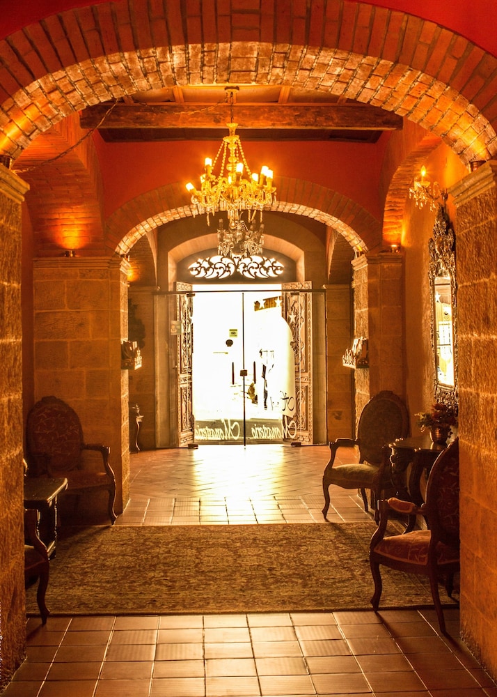 Hotel Monasterio 27/50
