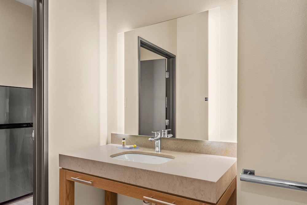 Candlewood Suites Sumner - Puyallup Area 19/37