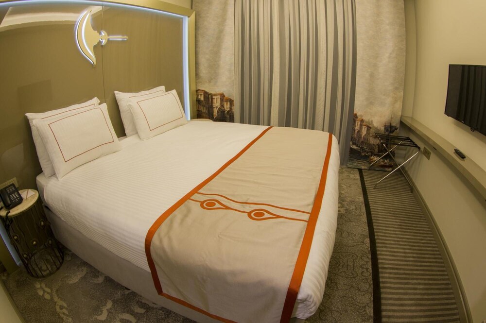 PEYK HOTEL 25/71