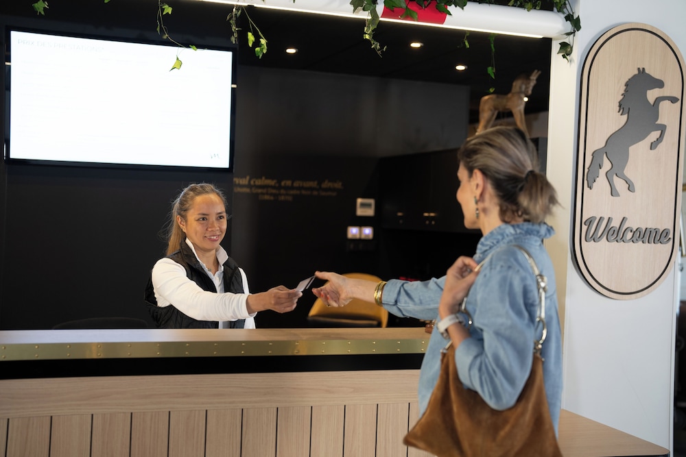 Mercure Bords De Loire Saumur 6/49