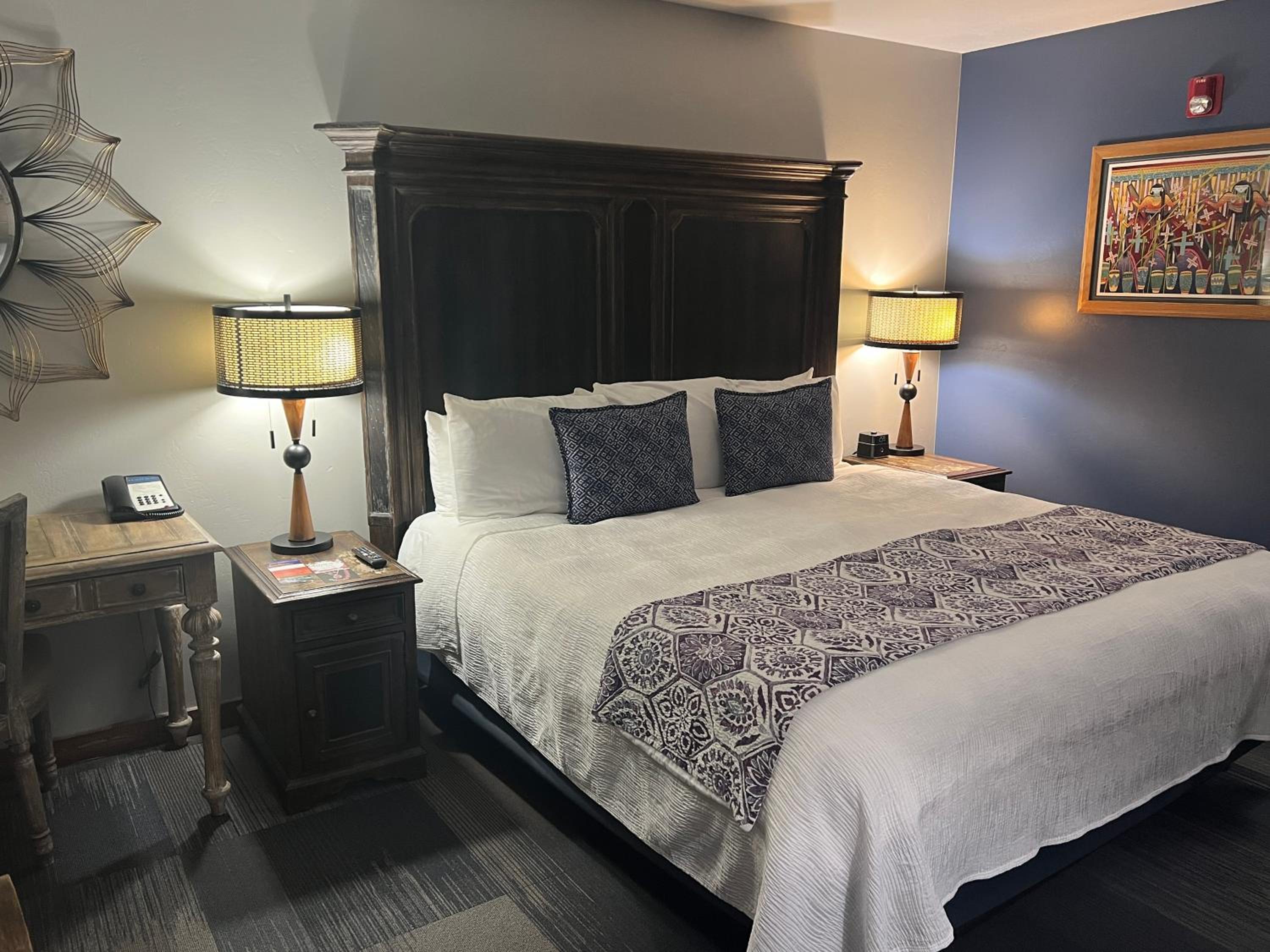 غرفة قياسية بسرير كينج، Desert Rose Resort & Cabins 3/6