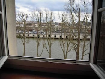HOTEL DU NORD 3/26
