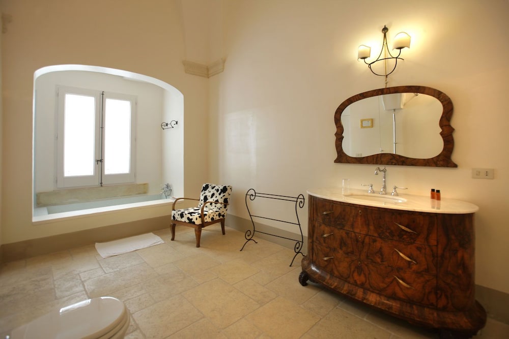 Palazzo Guglielmo Albergo Diffuso 9/79