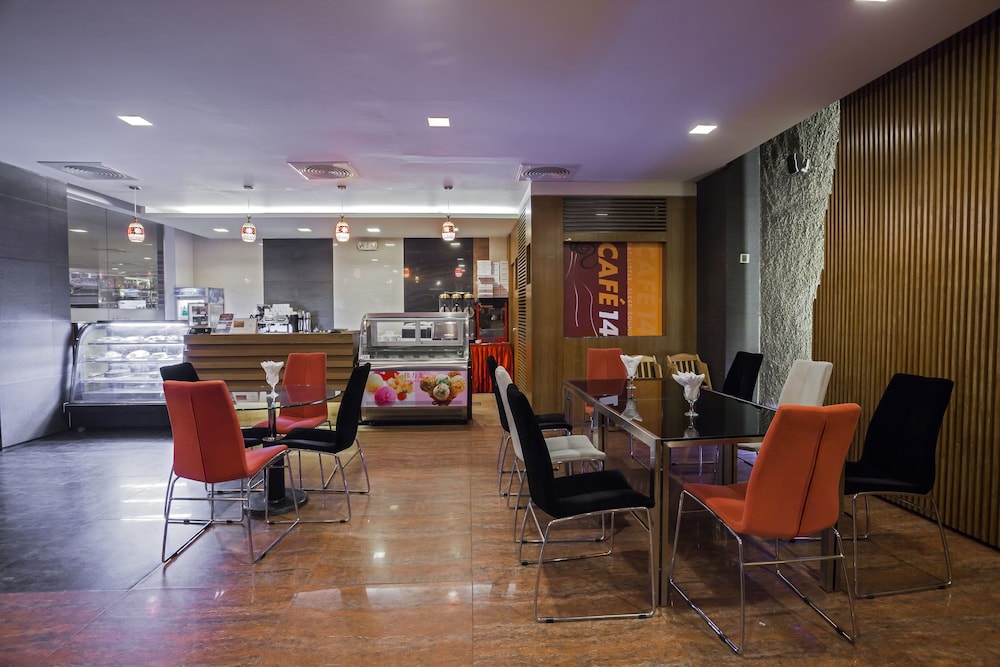 LONG BEACH HOTEL 27/38
