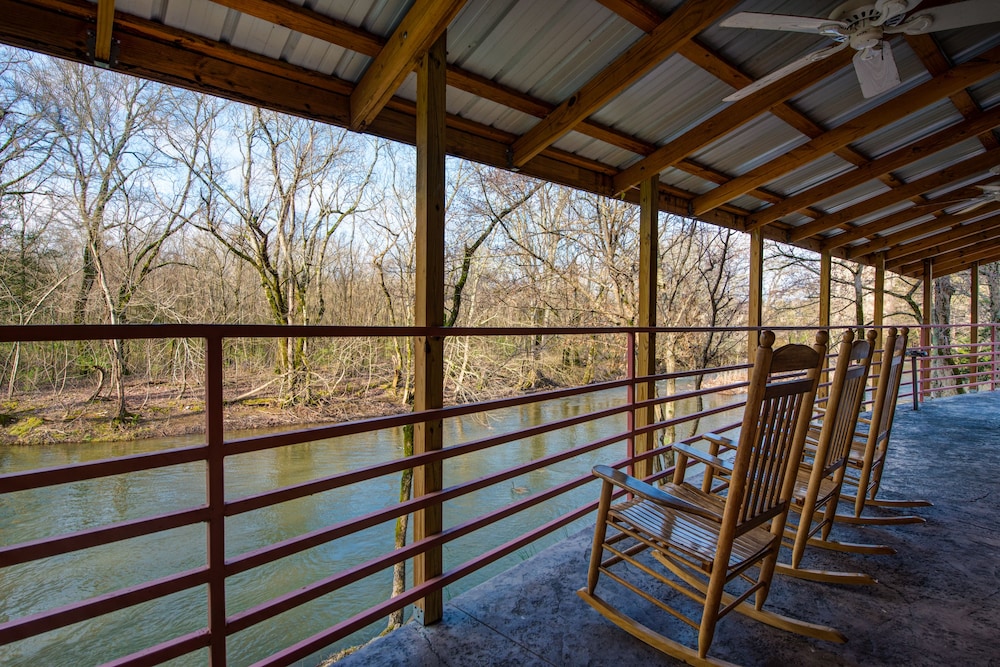 River Bend Inn 36/50