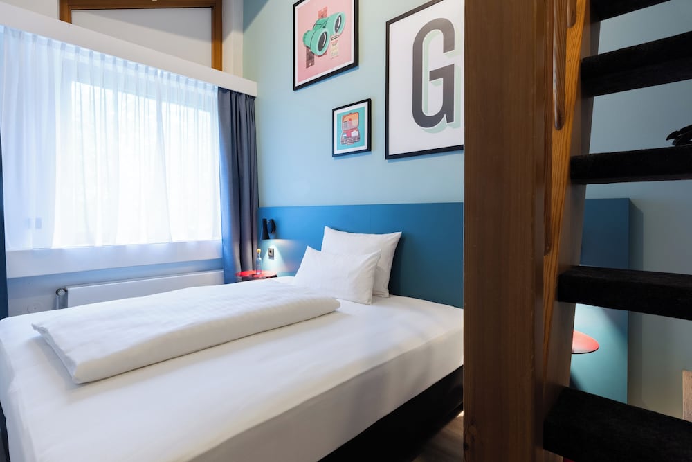 Standard, Single Bed