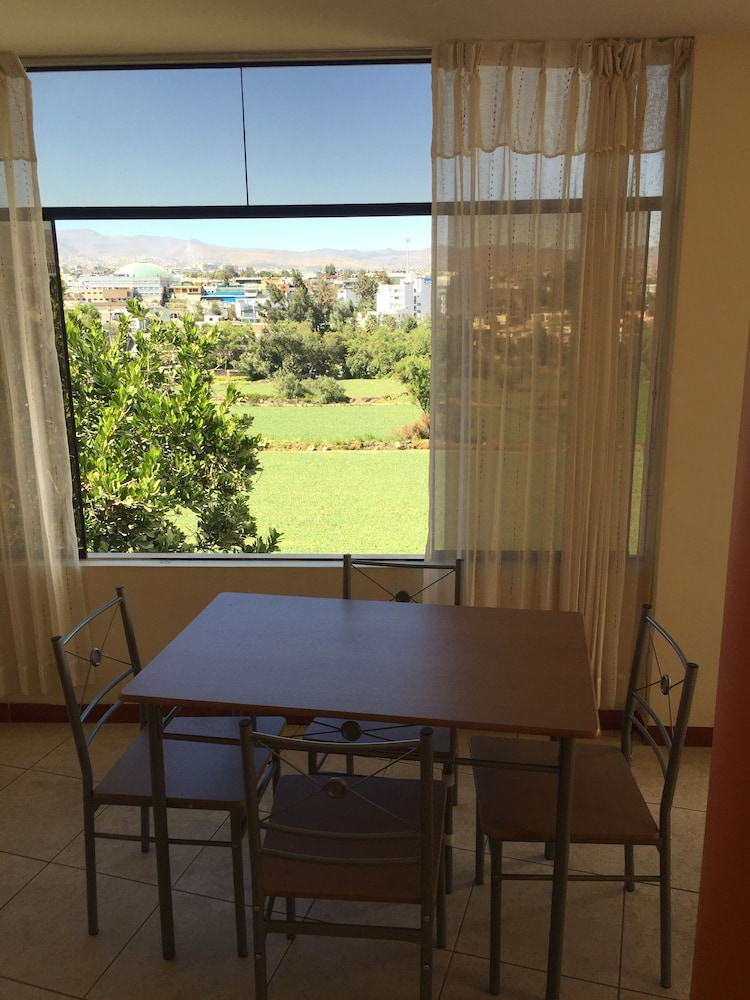 Casa Mores Inn 23/27