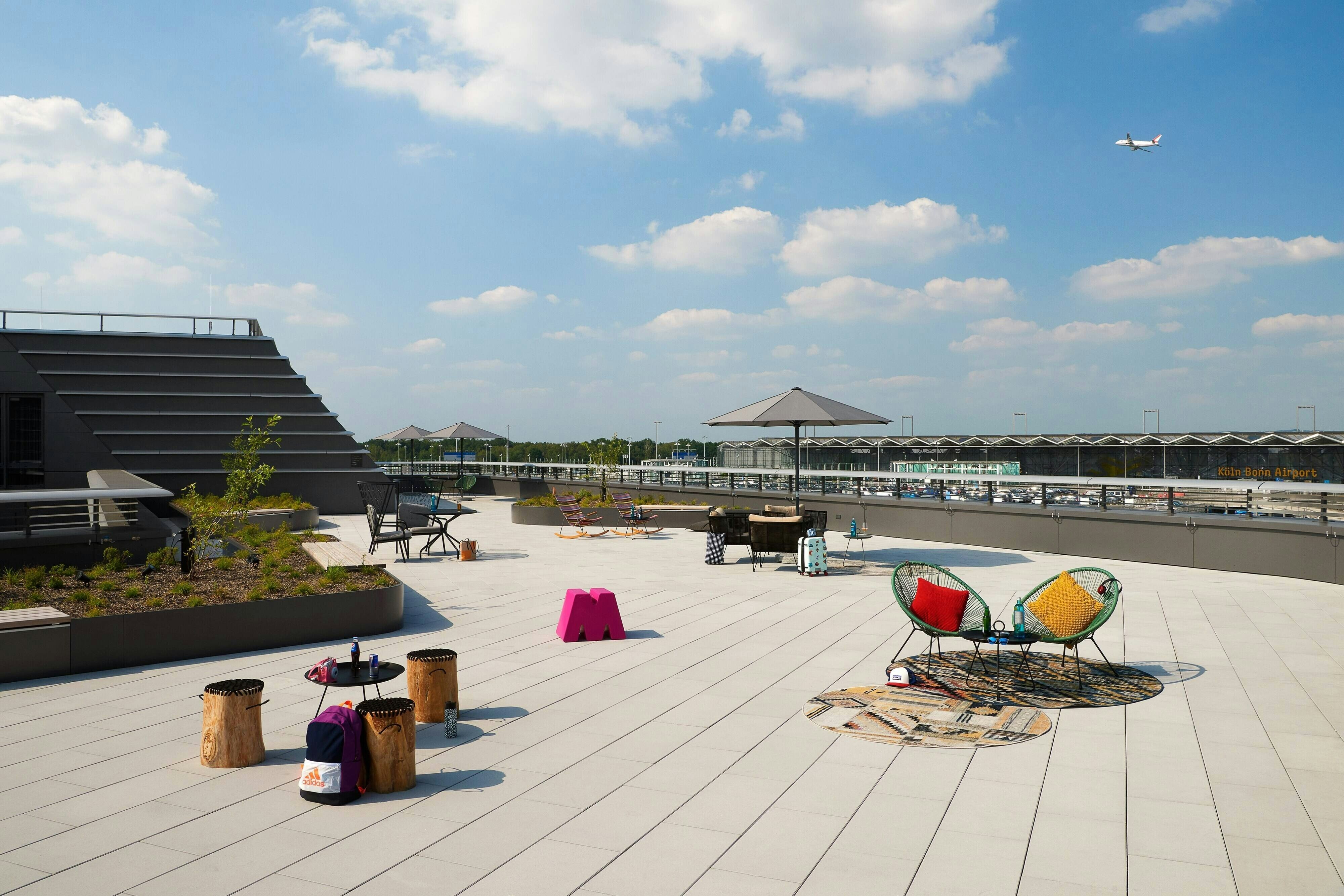 Moxy Cologne Bonn Airport 30/30