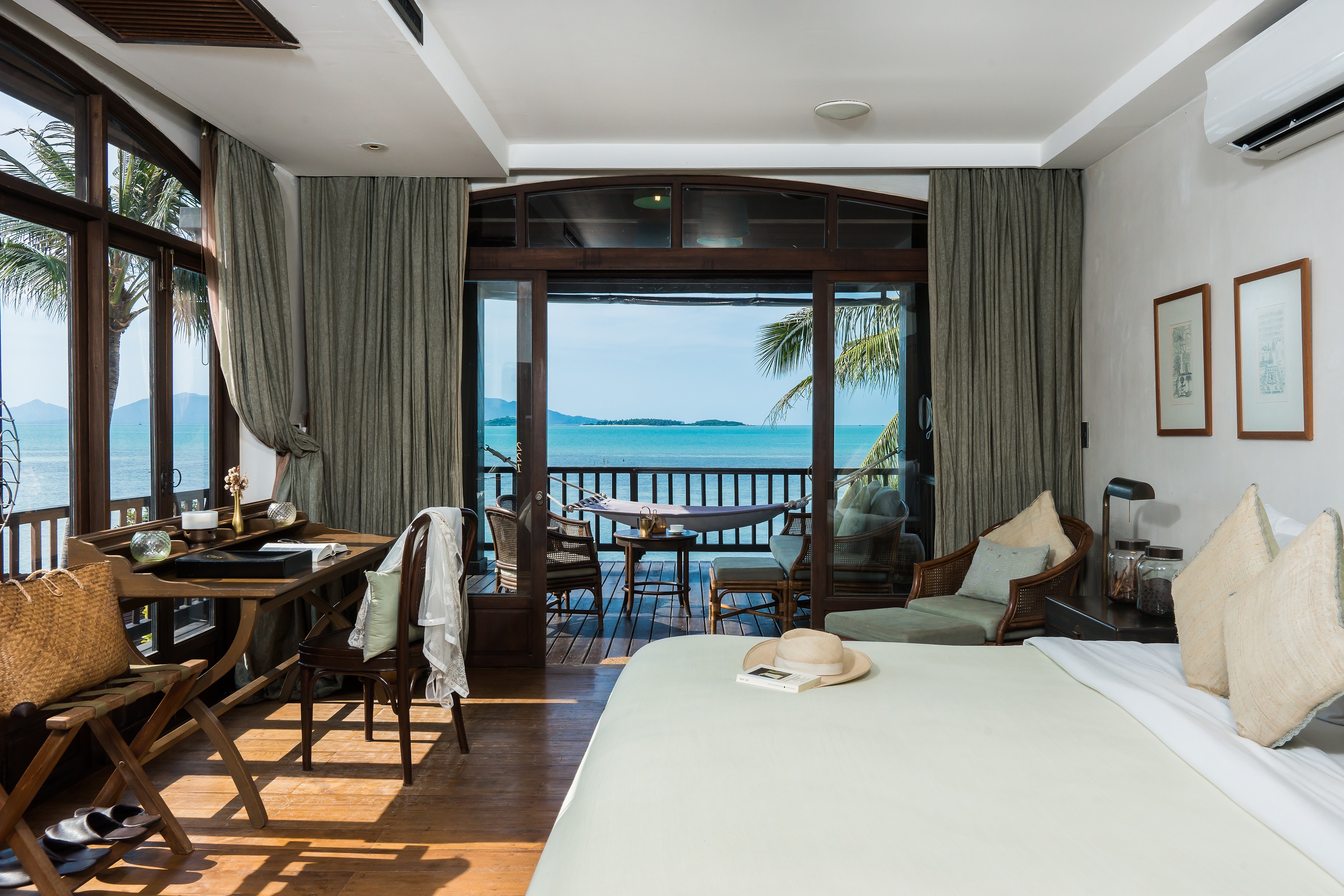 Suite, Beach Front