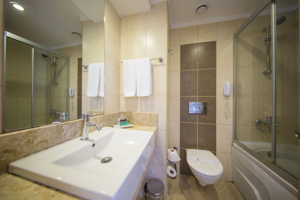 Eldar Resort Hotel 29/77