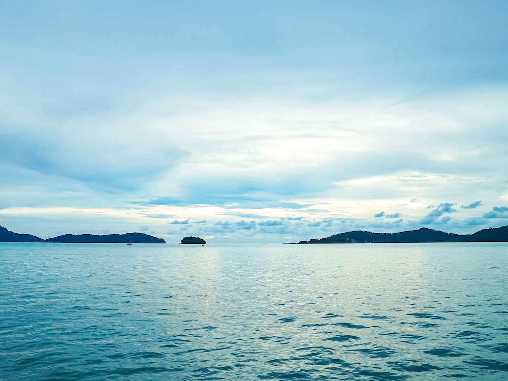 MERCURE LANGKAWI PANTAI CENANG 64/68